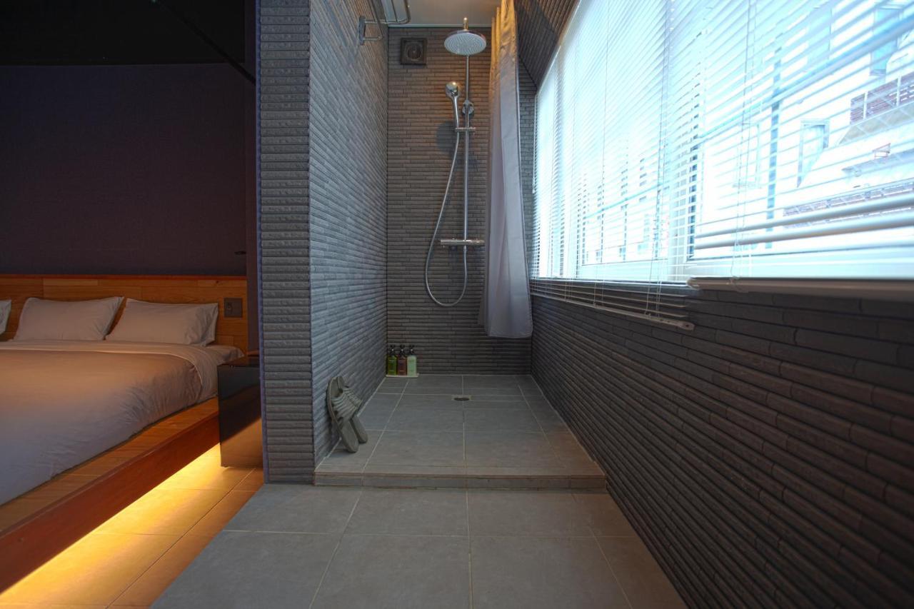 Seven Garden Hotel